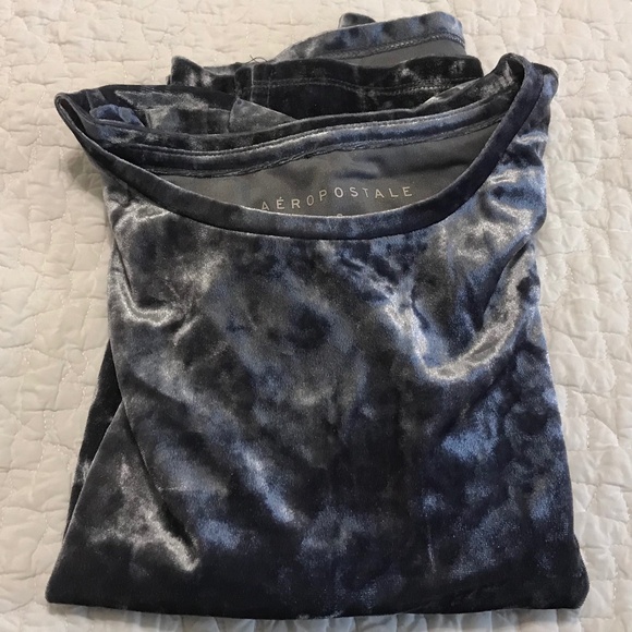 Gorgeous Aeropostale short sleeve dark silver gray crewneck velvet top (S) - Picture 13 of 13